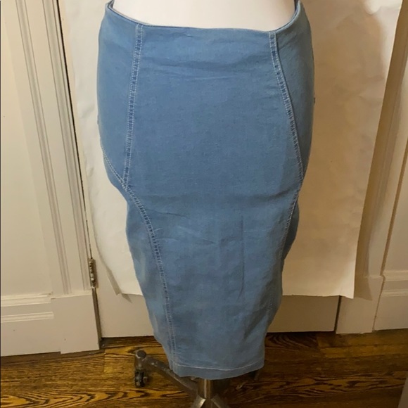 2pc Denim bandeau top and matching skirt - Picture 3 of 8